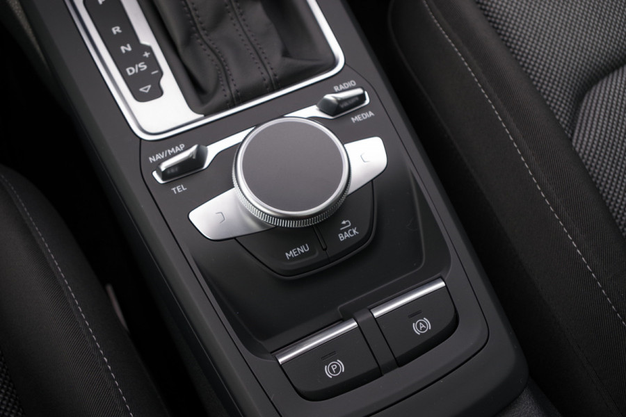 Audi Q2 35 TFSI 150 PK Automaat S-Line Edition, Panoramadak, LED, Camera, Cruise Control