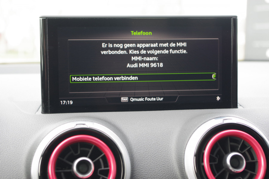 Audi Q2 35 TFSI 150 PK Automaat S-Line Edition, Panoramadak, LED, Camera, Cruise Control