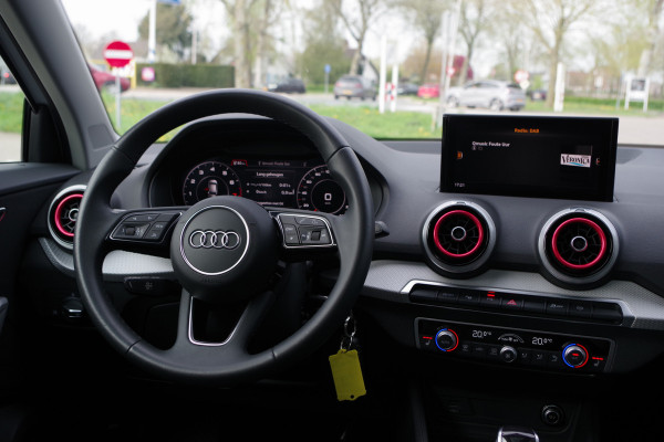 Audi Q2 35 TFSI 150 PK Automaat S-Line Edition, Panoramadak, LED, Camera, Cruise Control