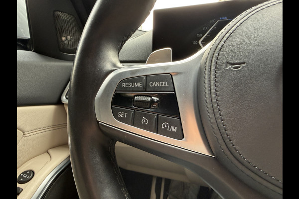 BMW 3 Serie Touring 330e | M-pakket | Lederen sportstoelen | Harman/Kardon | Sfeerverlichting | Full LED