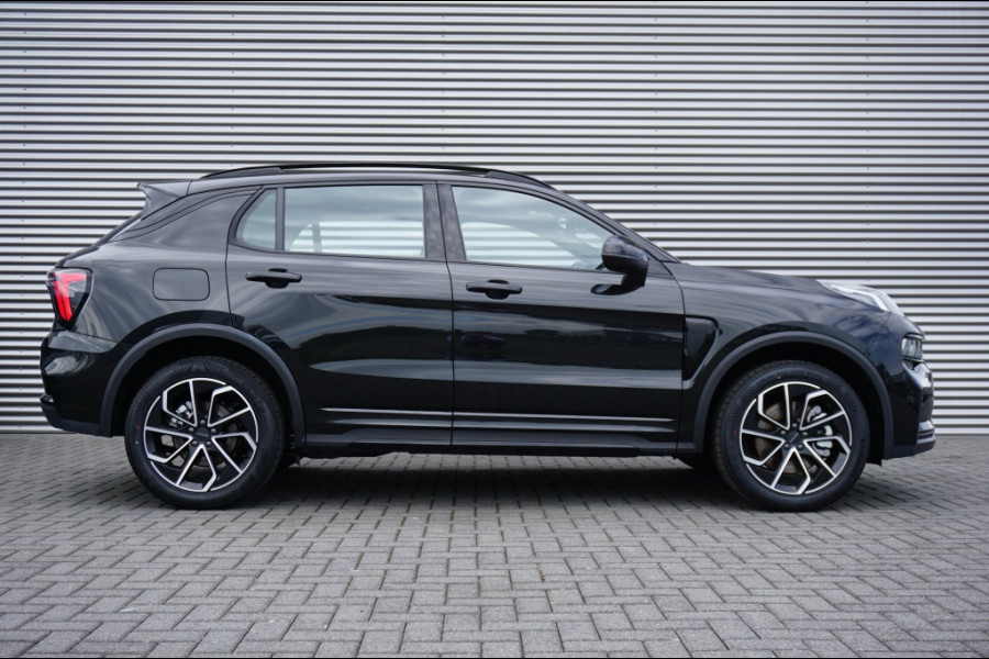 Lynk & Co 01 272PK Core PLUG IN HYBRID | NW MODEL | 1.800 TREKGEWICHT