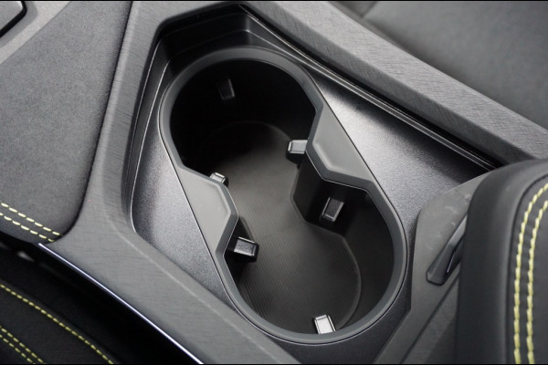 Lynk & Co 01 272PK Core PLUG IN HYBRID | NW MODEL | 1.800 TREKGEWICHT