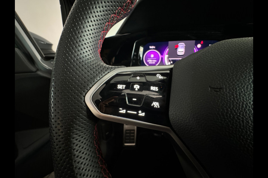 Volkswagen Golf 2.0 TSI GTI Clubsport Pano|H/K|Sfeer|Camera