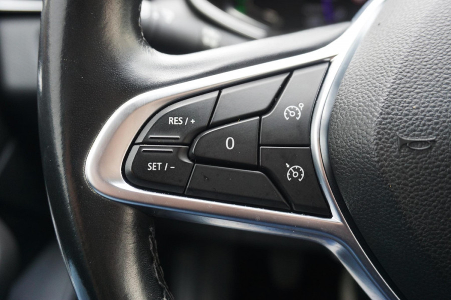 Renault Clio 1.0 TCe Intens/Half leer/Groot navigatie/Carplay/ Camera.