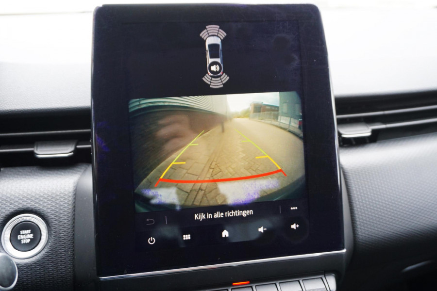 Renault Clio 1.0 TCe Intens/Half leer/Groot navigatie/Carplay/ Camera.