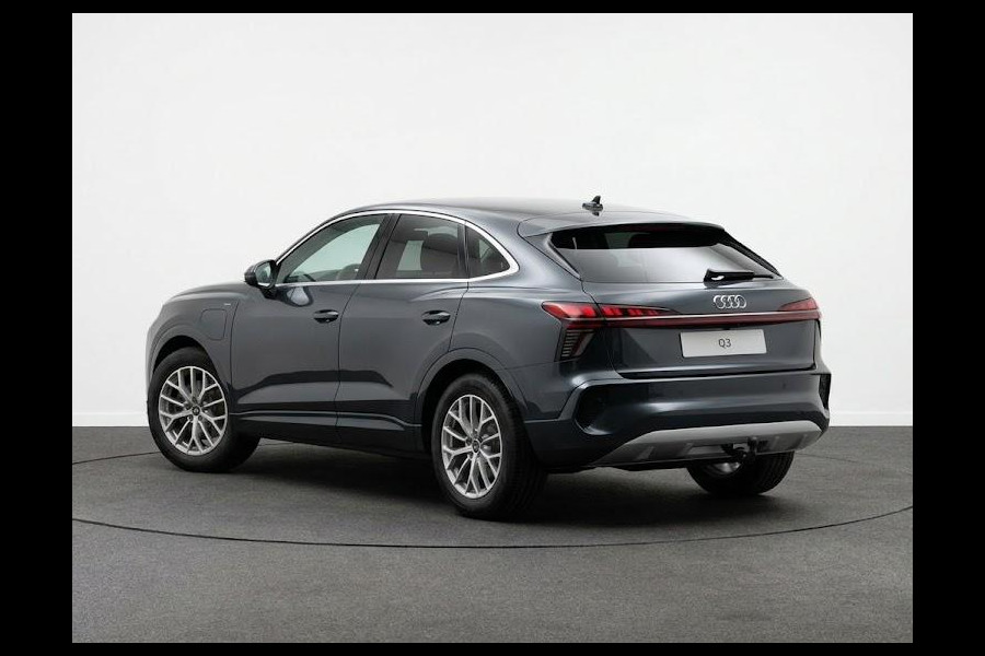 Audi Q3 Sportback Advanced edition e-hybrid 272 pk | Techniek pakket | Trekhaak | LED koplampen | Privacy glas |