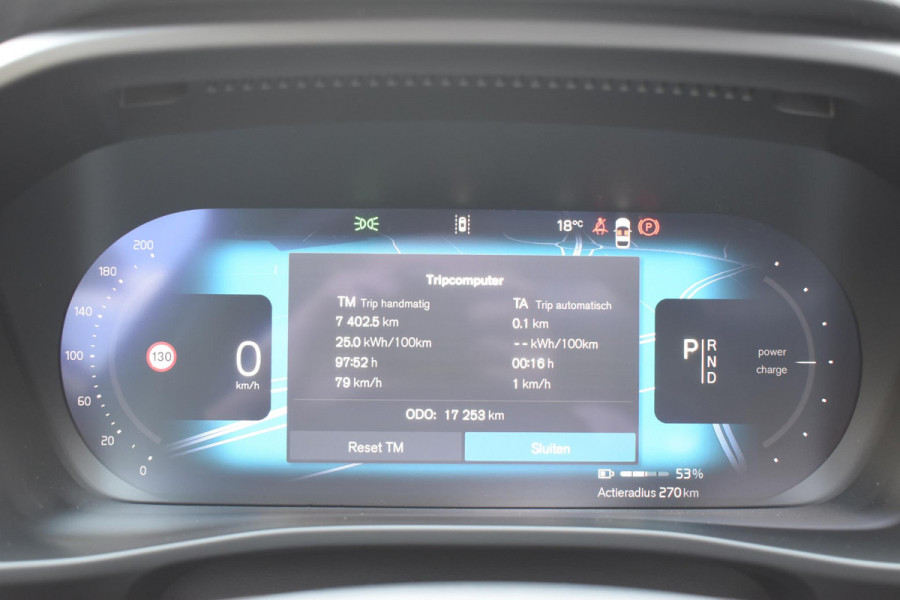 Volvo EX40 Single Motor Extended Range Ultra 82 kWh Navigatie / 360 Camera / 20'' velgen / Panorama schuif-kanteldak / Harman Kardon / Elektrisch verstelbare stoelen met geheugen / Stoelverwarming / Stuurverwarming