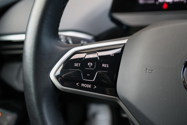 Volkswagen ID.4 Pro Performance 77 kWh | BTW | CAMERA | TREKHAAK | ACC | STOELVERWARMING |