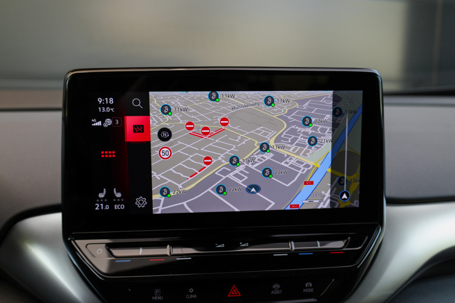 Volkswagen ID.4 Pro Performance 77 kWh | BTW | CAMERA | TREKHAAK | ACC | STOELVERWARMING |
