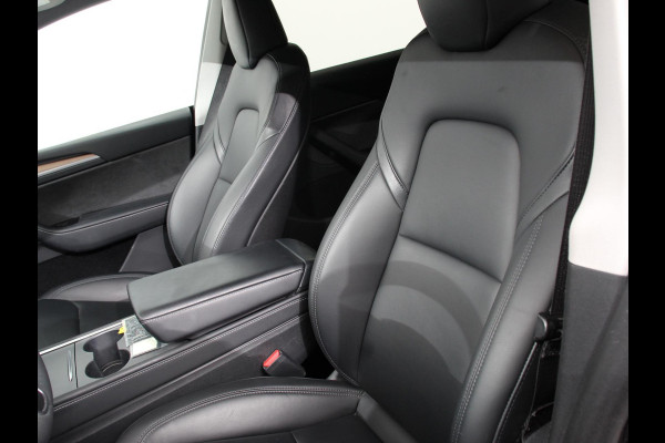 Tesla Model Y Performance Long Range AWD 75 kWh Climate control Adaptieve cruise control Achteruitrijcamera Panoramadak Keyless Stuurverwarming Stoelverwarming LED Navigatie Parkeersensoren