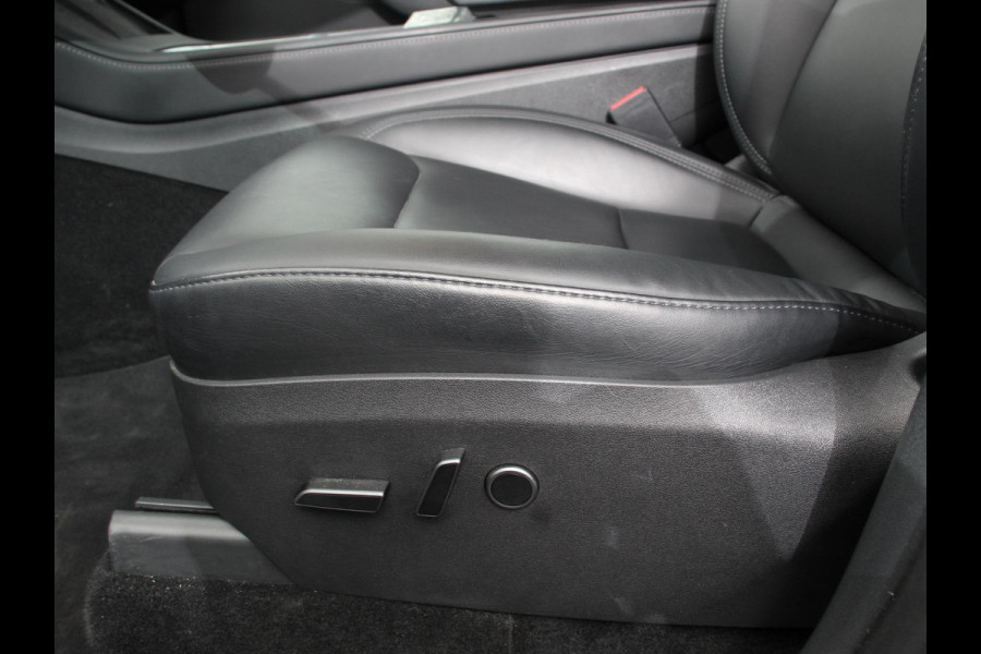 Tesla Model Y Performance Long Range AWD 75 kWh Climate control Adaptieve cruise control Achteruitrijcamera Panoramadak Keyless Stuurverwarming Stoelverwarming LED Navigatie Parkeersensoren