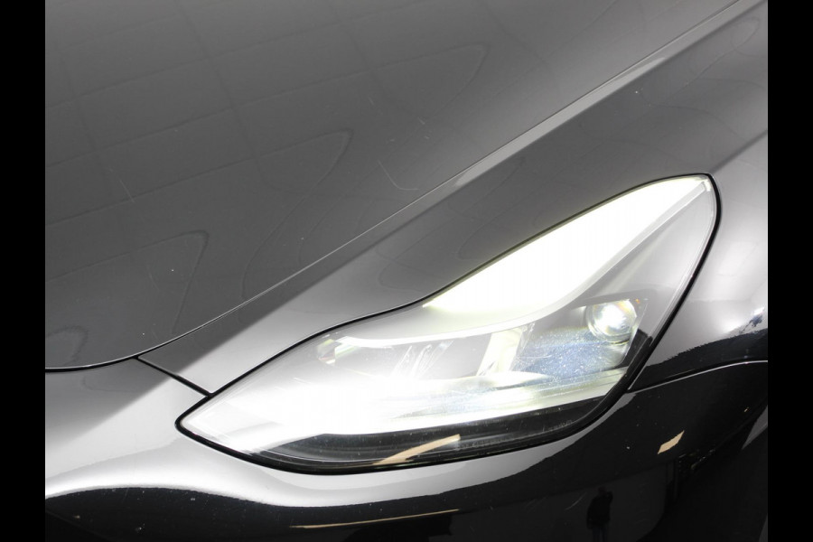 Tesla Model Y Performance Long Range AWD 75 kWh Climate control Adaptieve cruise control Achteruitrijcamera Panoramadak Keyless Stuurverwarming Stoelverwarming LED Navigatie Parkeersensoren