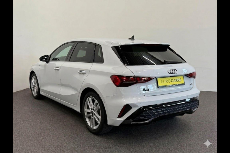 Audi A3 Sportback 35 TFSI S Edition SONOS Premium Audio Airco ECC Navigatie Carplay Full LED Elektr. Sportstoelen PDC VA + Camera Adaptive Cruise Control Head Up Display