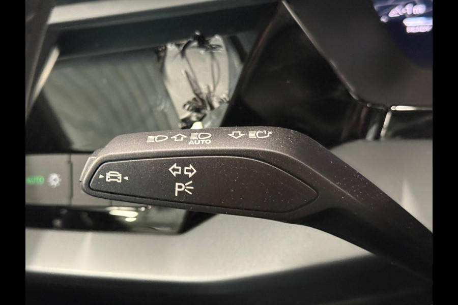 Audi A3 Sportback 35 TFSI S Edition SONOS Premium Audio Airco ECC Navigatie Carplay Full LED Elektr. Sportstoelen PDC VA + Camera Adaptive Cruise Control Head Up Display