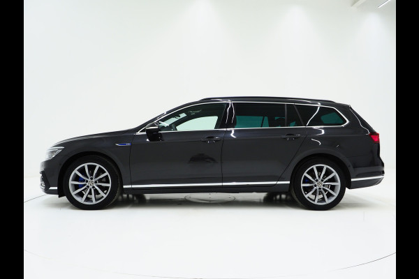 Volkswagen Passat Variant 1.4 TSI PHEV GTE 218PK | Panoramadak | Trekhaak | Massage | Camera | Virtual | Memory | Matrix | Carplay