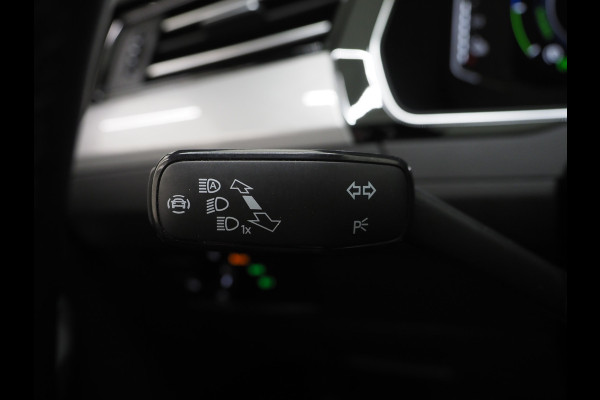 Volkswagen Passat Variant 1.4 TSI PHEV GTE 218PK | Panoramadak | Trekhaak | Massage | Camera | Virtual | Memory | Matrix | Carplay