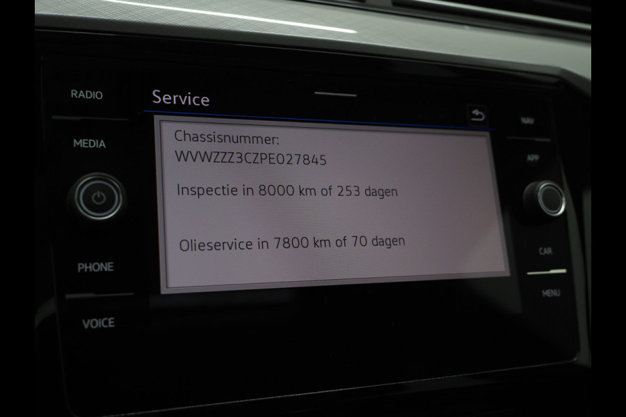 Volkswagen Passat Variant 1.4 TSI PHEV GTE 218PK | Panoramadak | Trekhaak | Massage | Camera | Virtual | Memory | Matrix | Carplay