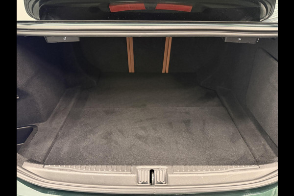 Alfa Romeo Giulia 2.0T 200pk Sprint Aut. Navigatie Apple Carplay Android Auto Camera Parkeersensoren Adaptive Cruise Control Dodehoek detectie Stoelverwarming Lichtmetalen velgen Climate Control