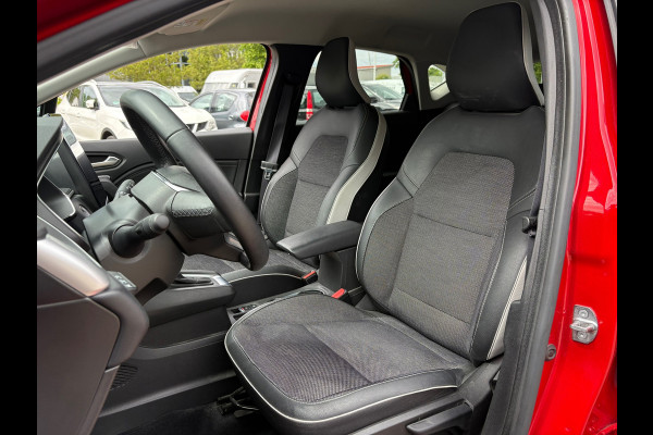 Renault Captur 1.6 E-Tech full hybrid 145 E-Tech Intens (RIJKLAAR/BOVAG GARANTIE)