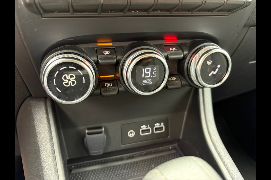 Renault Captur 1.6 E-Tech full hybrid 145 E-Tech Intens (RIJKLAAR/BOVAG GARANTIE)