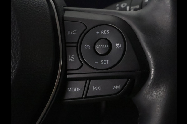 Toyota RAV4 2.5 Hybrid AWD Dynamic Luxury | Trekhaak | Trekgewicht 1650kg | Stuur-/Stoelverwarming | Parkeersensoren Voor & Achter |