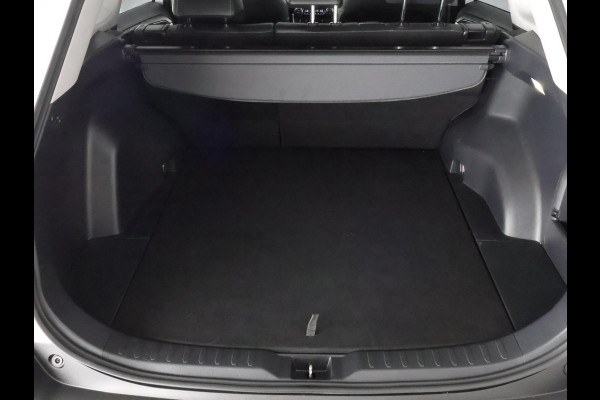 Toyota RAV4 2.5 Hybrid AWD Dynamic Luxury | Trekhaak | Trekgewicht 1650kg | Stuur-/Stoelverwarming | Parkeersensoren Voor & Achter |