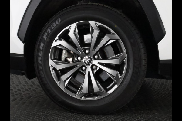 Toyota RAV4 2.5 Hybrid AWD Dynamic Luxury | Trekhaak | Trekgewicht 1650kg | Stuur-/Stoelverwarming | Parkeersensoren Voor & Achter |