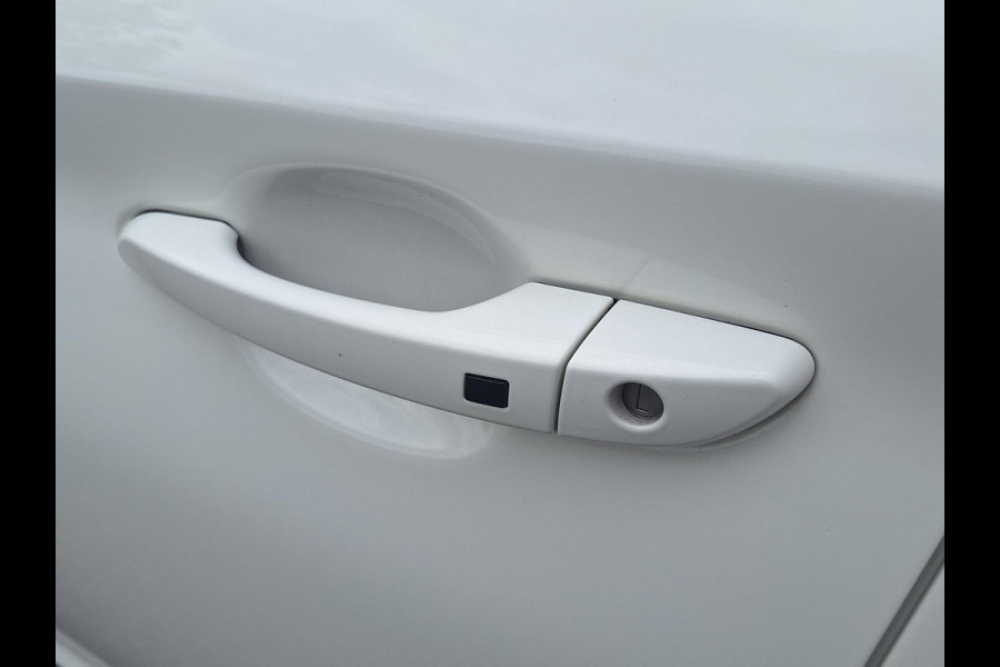 Hyundai Kona EV Premium 64 kWh | SOH: 96,8% | Warmtepomp | Lage km-stand | Leder | HUD | Blindspot | Full LED |
