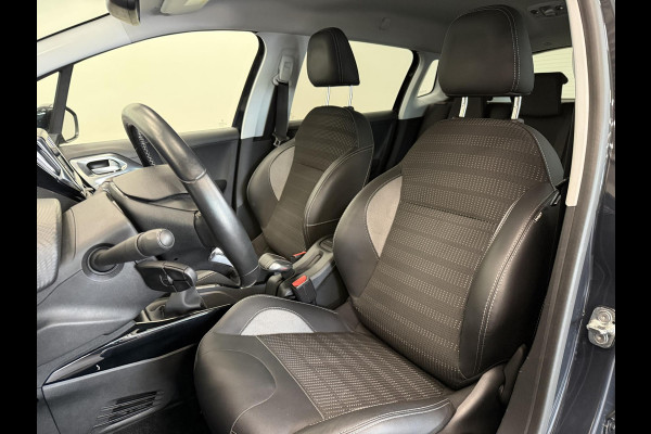 Peugeot 2008 1.2 PureTech Allure Navigatie Apple Carplay Android Auto Parkeersensoren achter Cruise Control Climate Control Lichtmetalen velgen