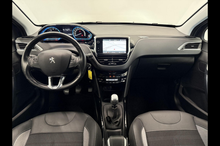 Peugeot 2008 1.2 PureTech Allure Navigatie Apple Carplay Android Auto Parkeersensoren achter Cruise Control Climate Control Lichtmetalen velgen