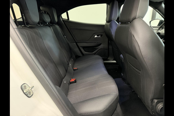 Opel Mokka 1.2 Turbo Hybrid GS AUTOMAAT Climate control Navigatie LED Parkeersensoren achter Camera Cruise control Lichtmetalen velgen Apple Carplay/ Android auto