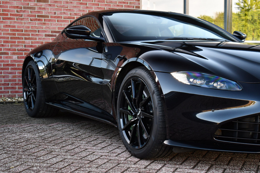 Aston Martin Vantage 4.0 V8 Carbon-ext | Ceramic-brakes | 26dkm