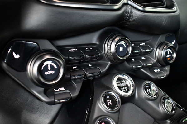 Aston Martin Vantage 4.0 V8 Carbon-ext | Ceramic-brakes | 26dkm