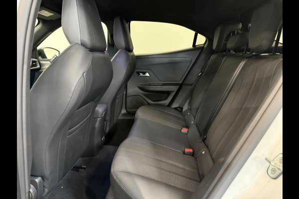 Opel Mokka 1.2 Turbo Hybrid GS AUTOMAAT Climate control Navigatie LED Parkeersensoren achter Camera Cruise control Lichtmetalen velgen Apple Carplay/ Android auto