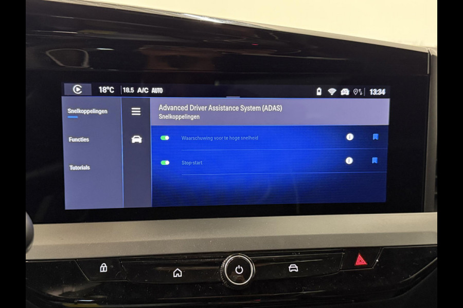 Opel Mokka 1.2 Turbo Hybrid GS AUTOMAAT Climate control Navigatie LED Parkeersensoren achter Camera Cruise control Lichtmetalen velgen Apple Carplay/ Android auto