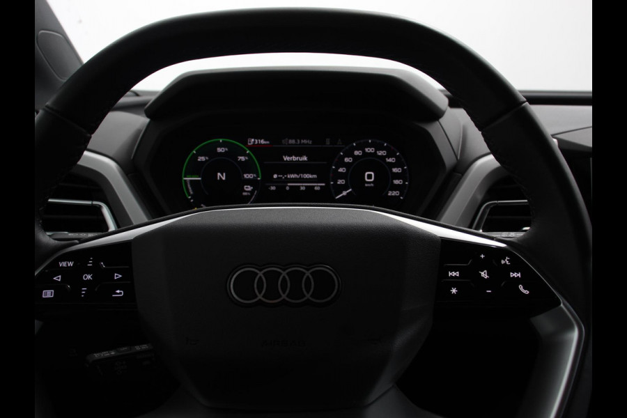 Audi Q4 e-tron 45 Advanced edition 82 kWh Climate control Adaptieve cruise control Parkeersensoren Keyless Verwarmde voorstoelen Lane assist LED Dodehoek assistent Navigatie Apple Carplay/ Android Auto