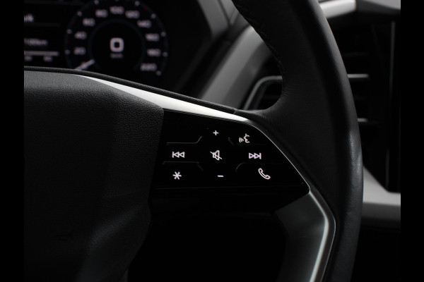 Audi Q4 e-tron 45 Advanced edition 82 kWh Climate control Adaptieve cruise control Parkeersensoren Keyless Verwarmde voorstoelen Lane assist LED Dodehoek assistent Navigatie Apple Carplay/ Android Auto