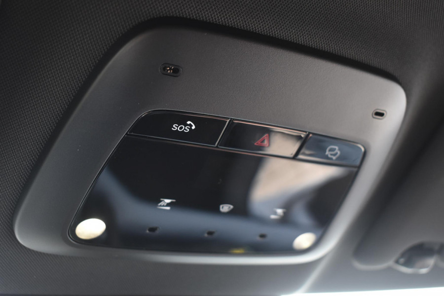 Volvo EX30 Single Motor Extended Range Plus Europa 69 kWh / Adaptive Cruise control / Extra getint glas / Climate Pack / Achteruitrijcamera / Elektrisch verstelbare stoelen / Parkeersensoren V+A