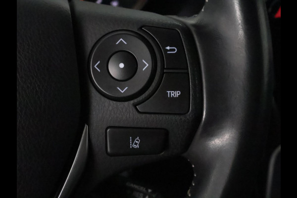 Toyota Auris 1.8 Hybrid Business Plus | Navigatie | Cruise control | Camera | Trekhaak |