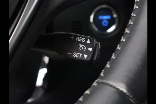 Toyota Auris 1.8 Hybrid Business Plus | Navigatie | Cruise control | Camera | Trekhaak |