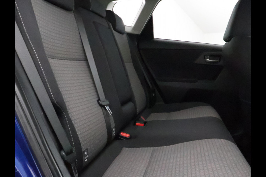 Toyota Auris 1.8 Hybrid Business Plus | Navigatie | Cruise control | Camera | Trekhaak |