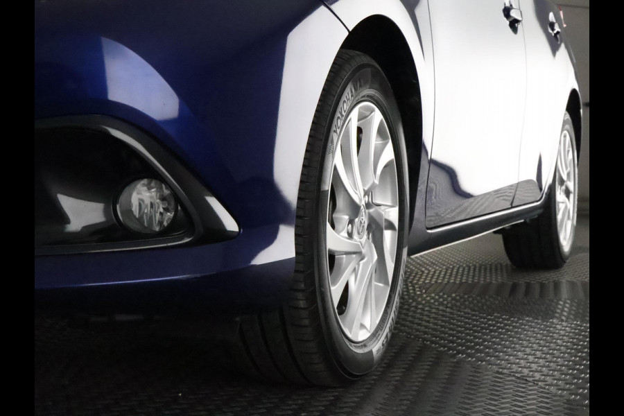 Toyota Auris 1.8 Hybrid Business Plus | Navigatie | Cruise control | Camera | Trekhaak |