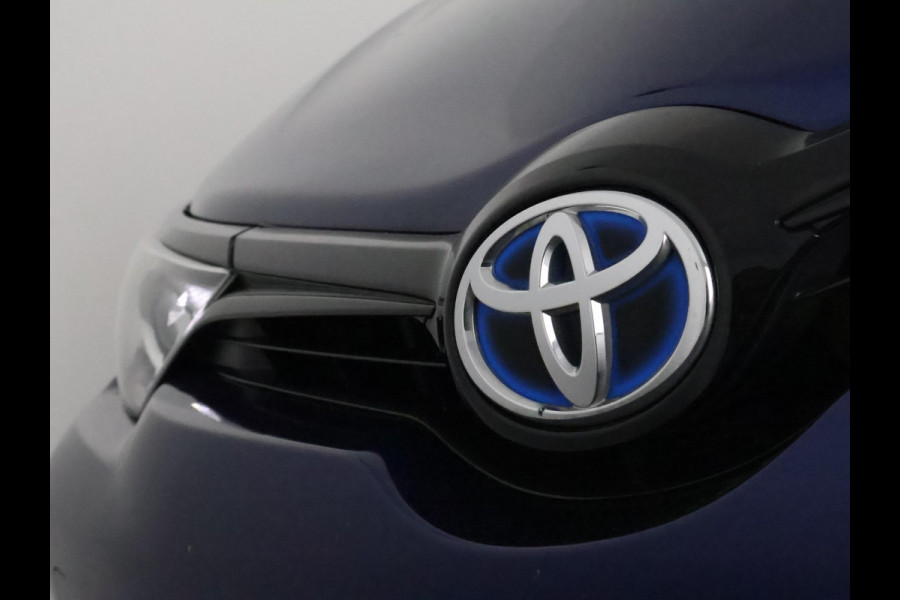 Toyota Auris 1.8 Hybrid Business Plus | Navigatie | Cruise control | Camera | Trekhaak |