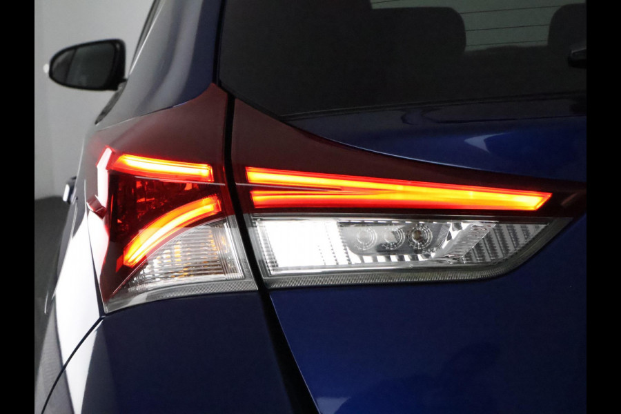 Toyota Auris 1.8 Hybrid Business Plus | Navigatie | Cruise control | Camera | Trekhaak |