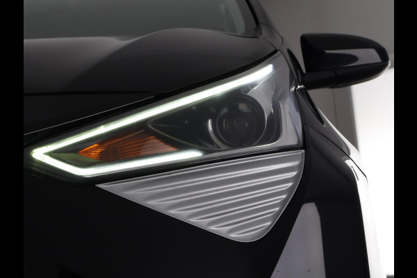 Toyota Aygo 1.0 VVT-i X-Joy Pack | Apple Carplay & AndroidAUTO | Lichtmetalen velgen | Privacy Glass |