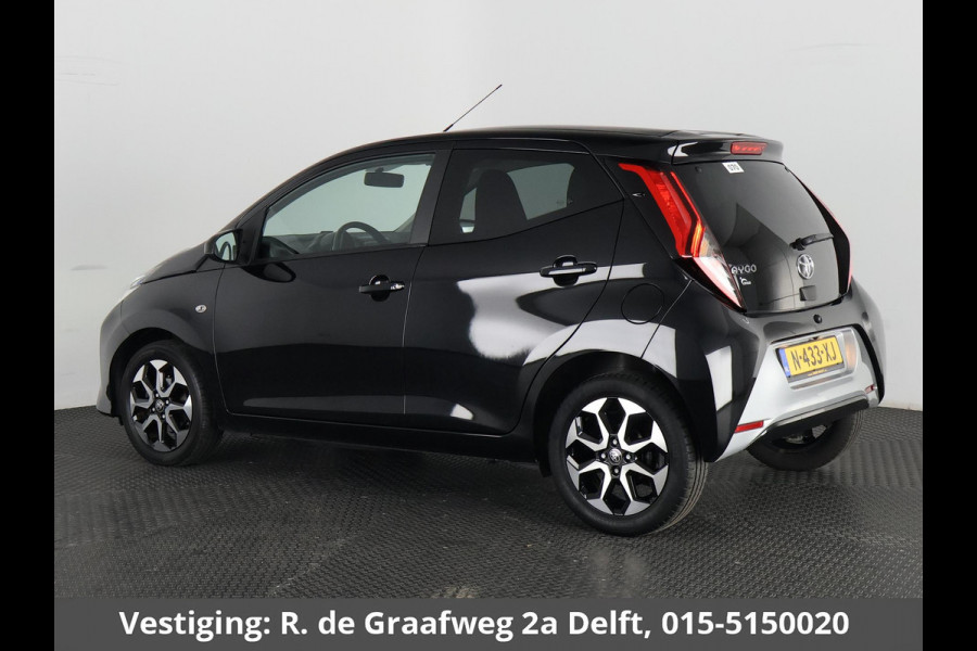 Toyota Aygo 1.0 VVT-i X-Joy Pack | Apple Carplay & AndroidAUTO | Lichtmetalen velgen | Privacy Glass |