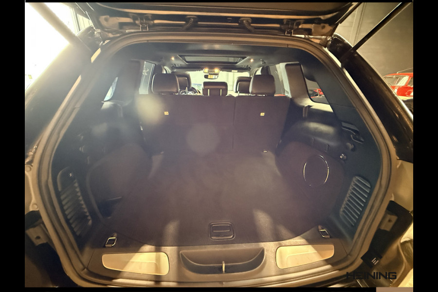 Jeep Grand Cherokee 3.6 Overland. Leer. Navi. Apple-carplay. Trekhaak. Van eerste eigenaar. BTW.