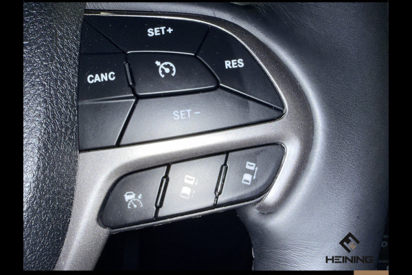 Jeep Grand Cherokee 3.6 Overland. Leer. Navi. Apple-carplay. Trekhaak. Van eerste eigenaar. BTW.