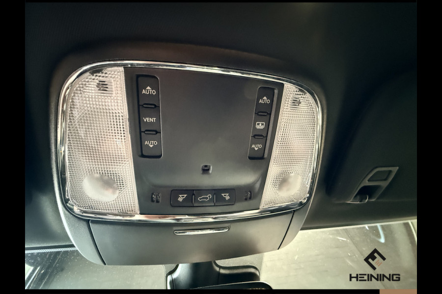 Jeep Grand Cherokee 3.6 Overland. Leer. Navi. Apple-carplay. Trekhaak. Van eerste eigenaar. BTW.
