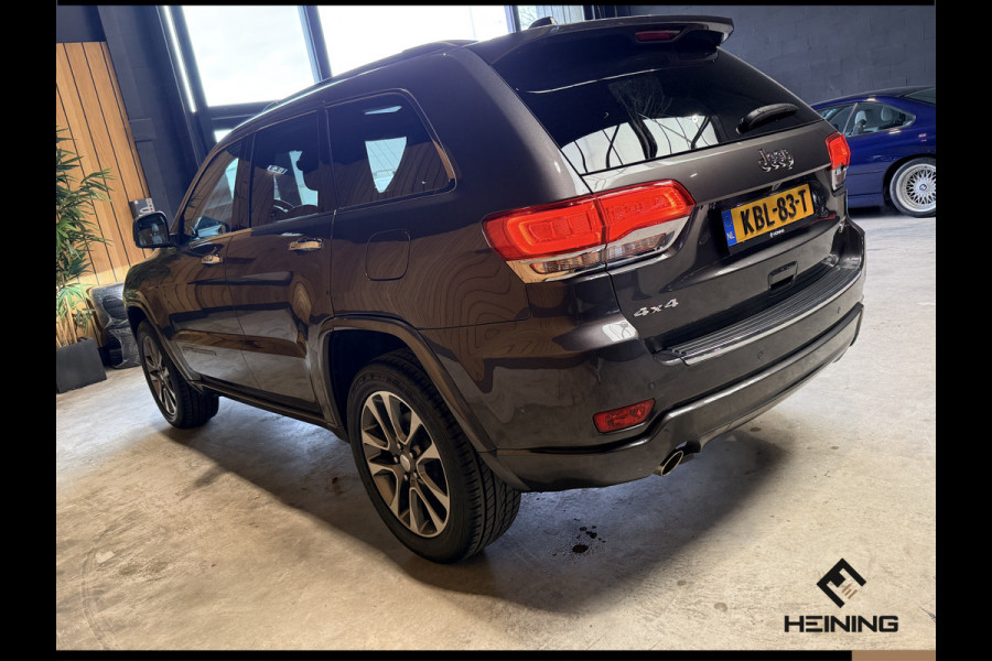 Jeep Grand Cherokee 3.6 Overland. Leer. Navi. Apple-carplay. Trekhaak. Van eerste eigenaar. BTW.